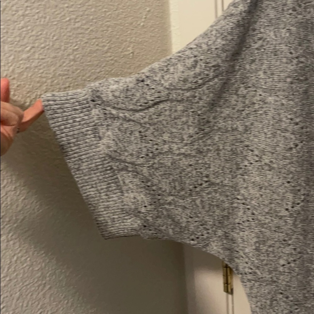 Grey turtleneck sweater - Picture 7 of 10